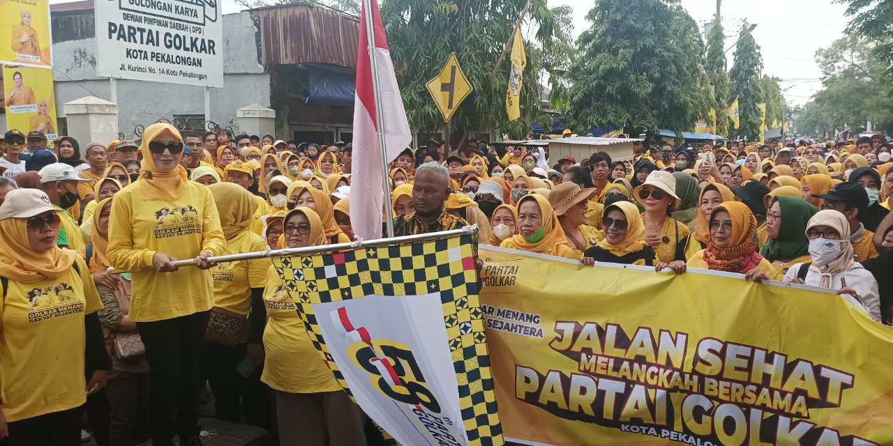 Ribuan Peserta Meriahkan Jalan Sehat HUT Golkar