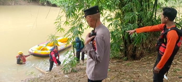 Tim SAR Gabungan Lanjutkan Pencarian Bocah Tenggelam di Sungai Sragi, Radius Pencarian Diperluas 3 Km