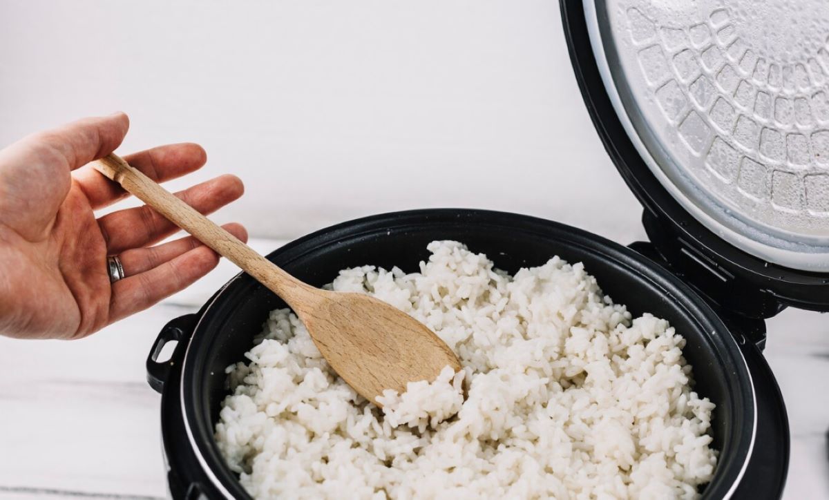 Mulai dari Rp170 ribuan saja! Promo Spesial Rice Cooker Hari Ini Hanya di YOGYA Pekalongan 