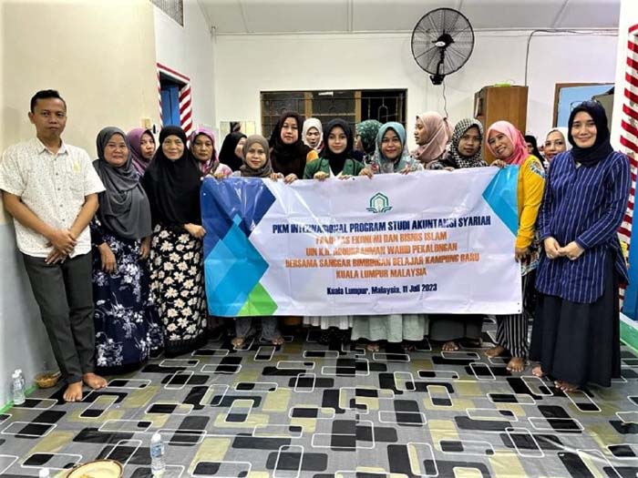 Dosen dan Mahasiswa UIN Gus Dur Lakukan PKM Internasional di Malaysia