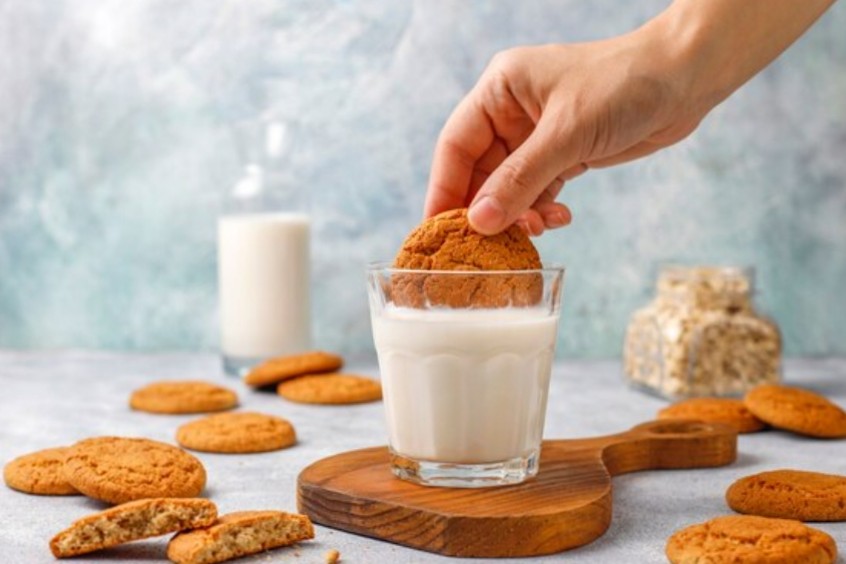 8 Manfaat Susu Almond untuk Kesehatan Tubuh dari Diet Sampai Tidur Nyenyak