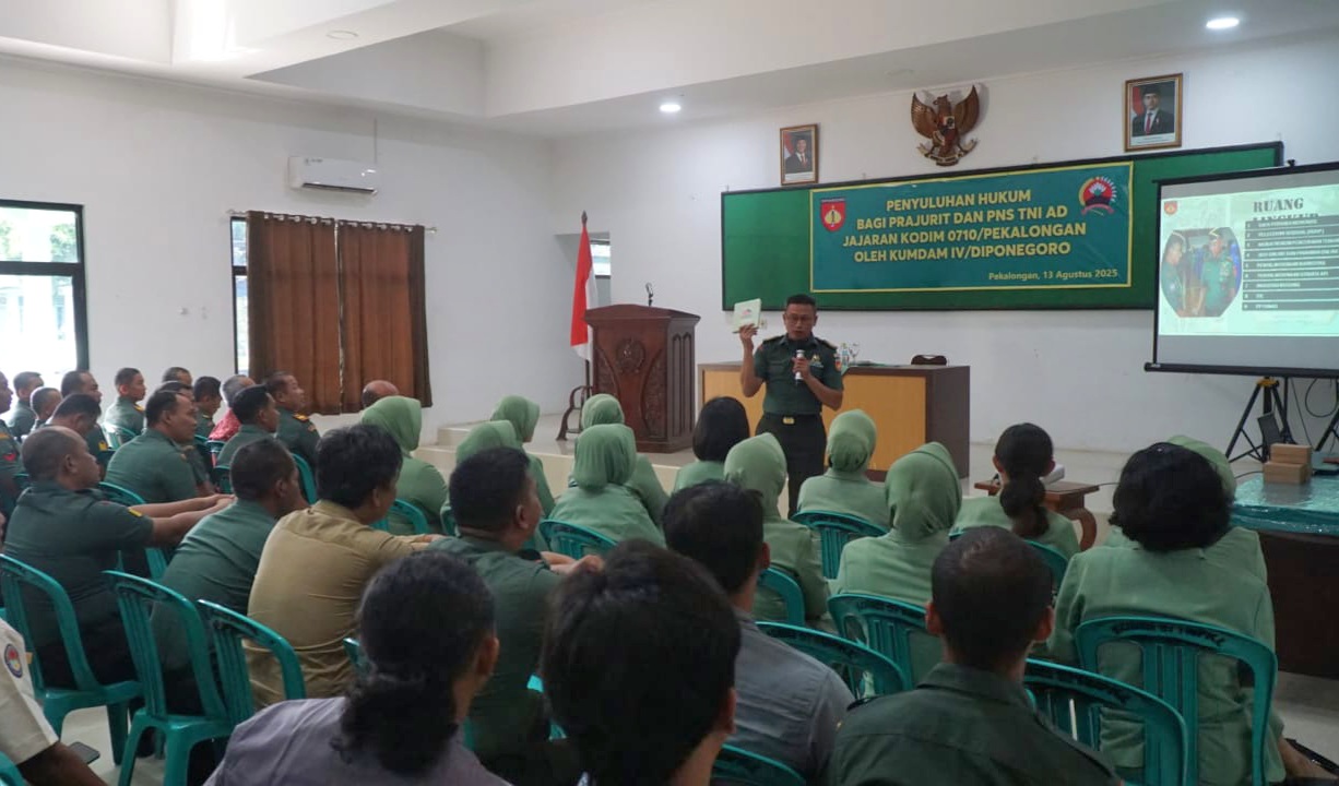 Bahas Judi Online hingga UU ITE, Tim Kodam IV/Diponegoro Beri Penyuluhan di Kodim 0710/Pekalongan