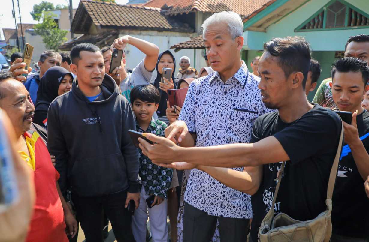 Soni Senang, Jalan Rusak Bandar-Tulis yang Dia Viralkan Telah Diperbaiki Ganjar