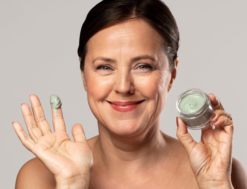 3 Skincare Anti Aging Lokal Terbaik Cegah Penuaan Dini, Pudarkan Flek Hitam dan Kerutan Wajah Langsung Glowing