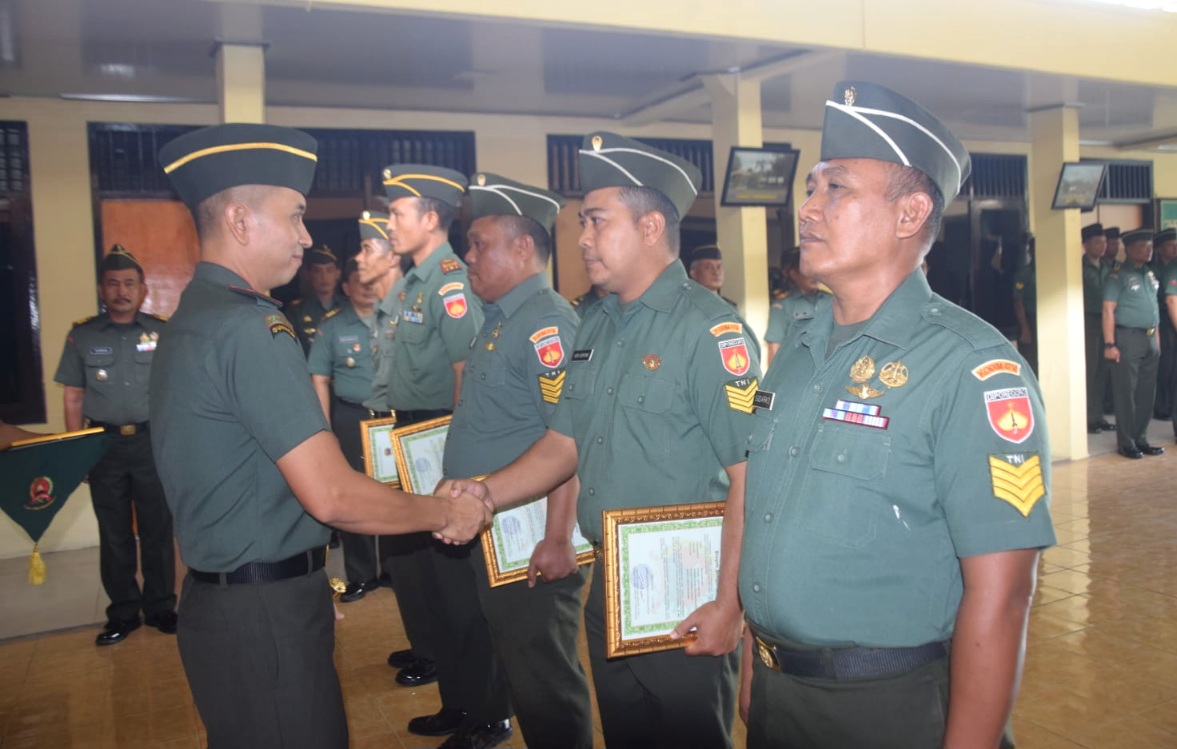 Kodim Pekalongan Gelar Korps Raport Pindah Satuan Lima Personel