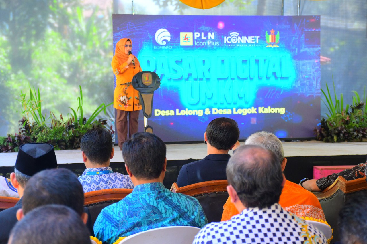 Bupati Pekalongan Fadia Arafiq Launching Pasar Digital UMKM Desa Lolong dan Legokkalong