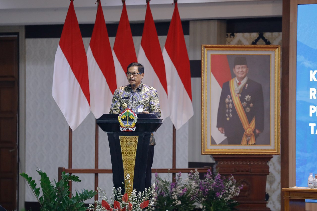 Minta Masukan Fokus pada Kepentingan Masyarakat, Pj Gubernur Jateng Buka Musrenbang 2025