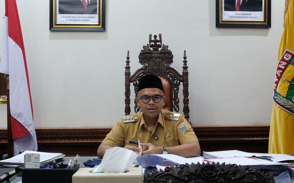 Bupati Batang Bakal Berlakukan Sistem 