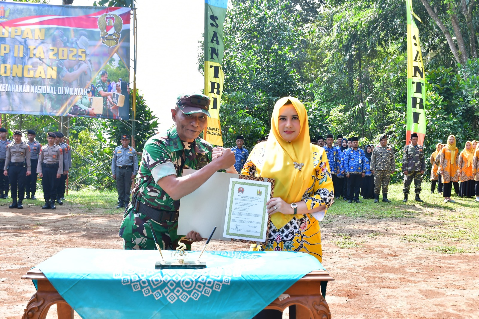 Bupati Fadia Arafiq Resmikan Jalan Hasil TMMD Sengkuyung Tahap II di Desa Kutorojo Kajen