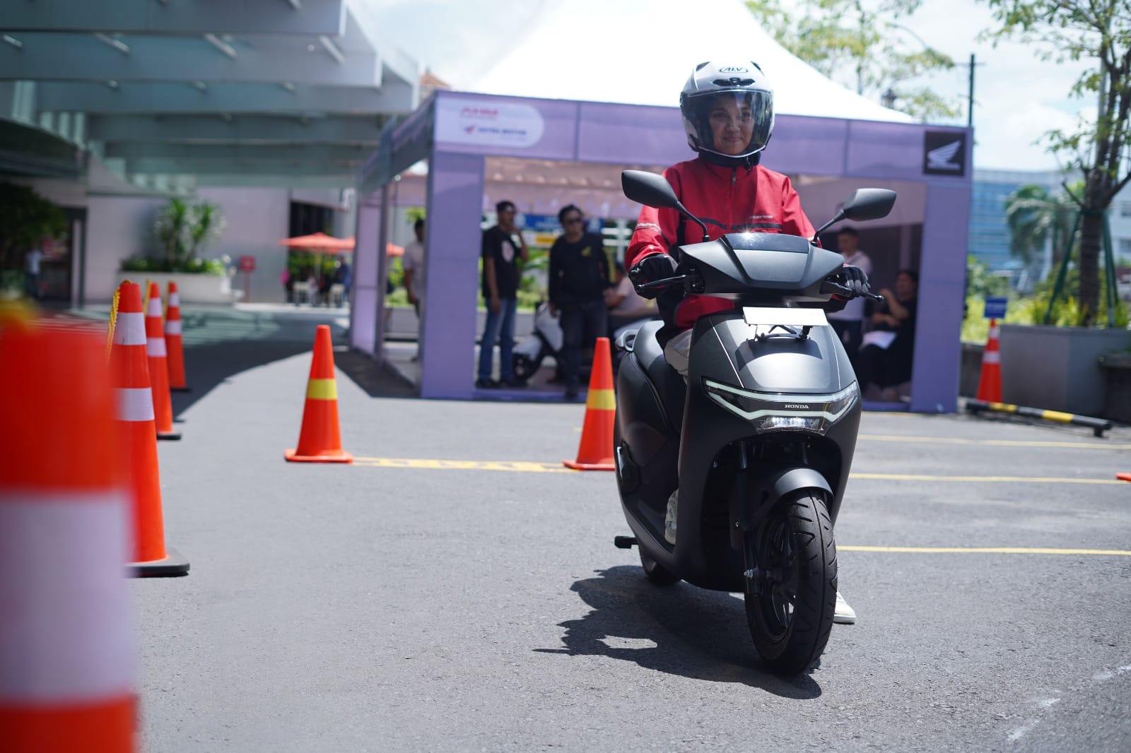 Honda ICON e: dan Honda CUV e: Resmi Mengaspal di Jawa Tengah