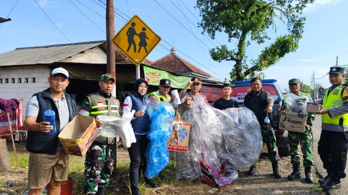 Polsek Bojong Amankan 7 Balon Udara dan Petasan