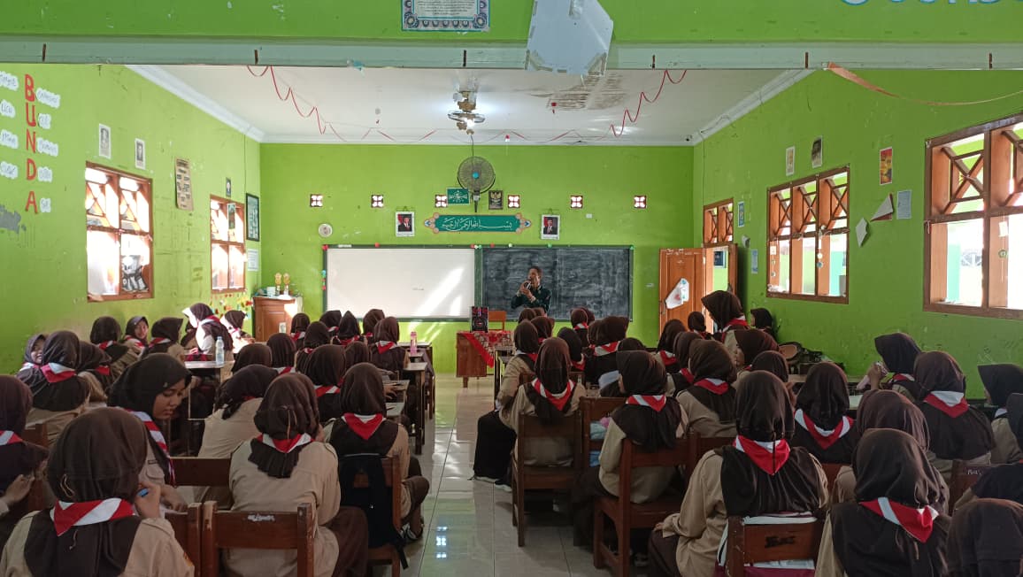 Program “KPU Mengajar” Digelar, Pelajar Pekalongan Disiapkan Jadi Pemilih Kritis