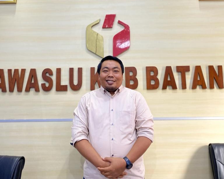 Masuk Masa Kampanye, Bawaslu Batang Imbau Sekolah Tak Tampilkan Spanduk Ketua PGRI Jateng
