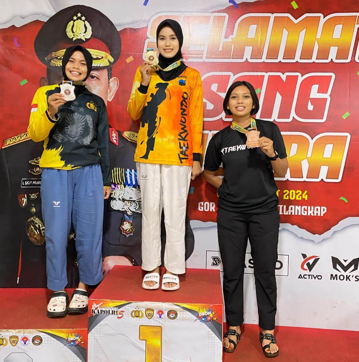 Mantap,, Briptu Bella Kanti Asih Anggota Polres Batang Sabet Emas di Kejurnas Taekwondo Kapolri Cup 5 