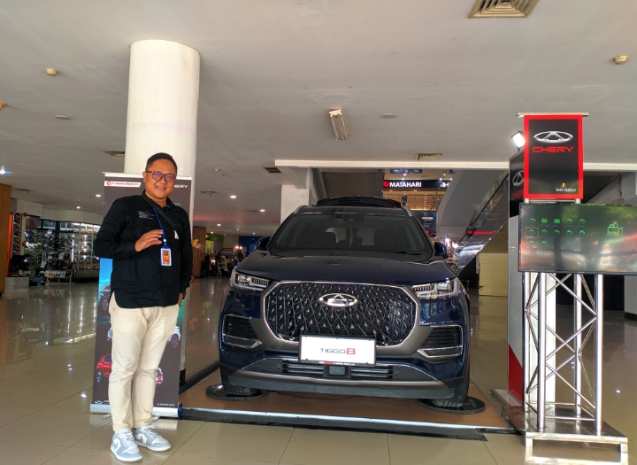 Chery Tiggo 8 Mejeng di Pameran Mobil Pekalongan