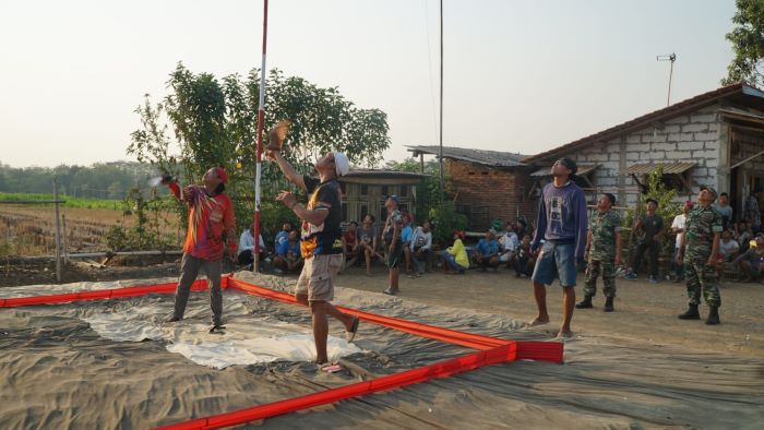 Koramil Wonopringgo Gelar Lomba Merpati Kolong Meriahkan HUT ke-78 TNI