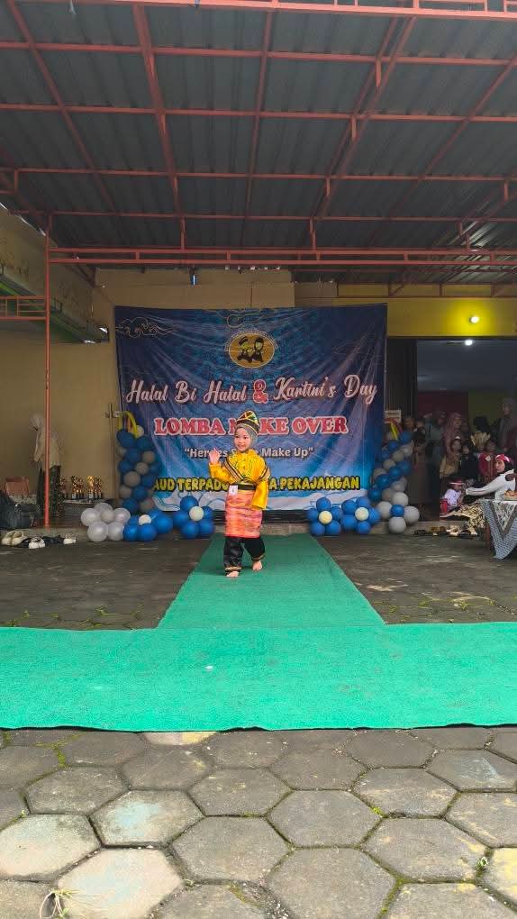 Peringati Hari Kartini dan HBH, PAUD Terpadu Annisa Pekajangan Gelar Lomba Make Over dan Fashion Show