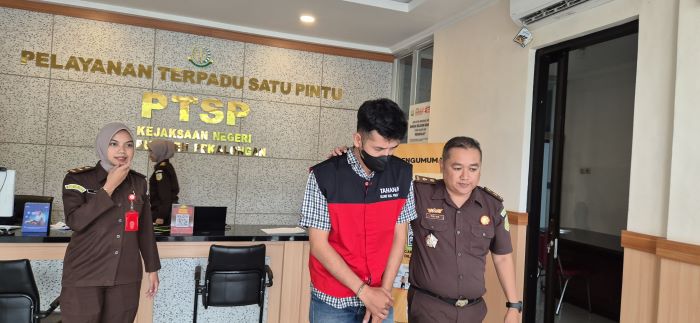 Penyalahgunaan Penyaluran Kredit, Kejari Kabupaten Pekalongan Tahan Oknum Mantri Bank Plat Merah