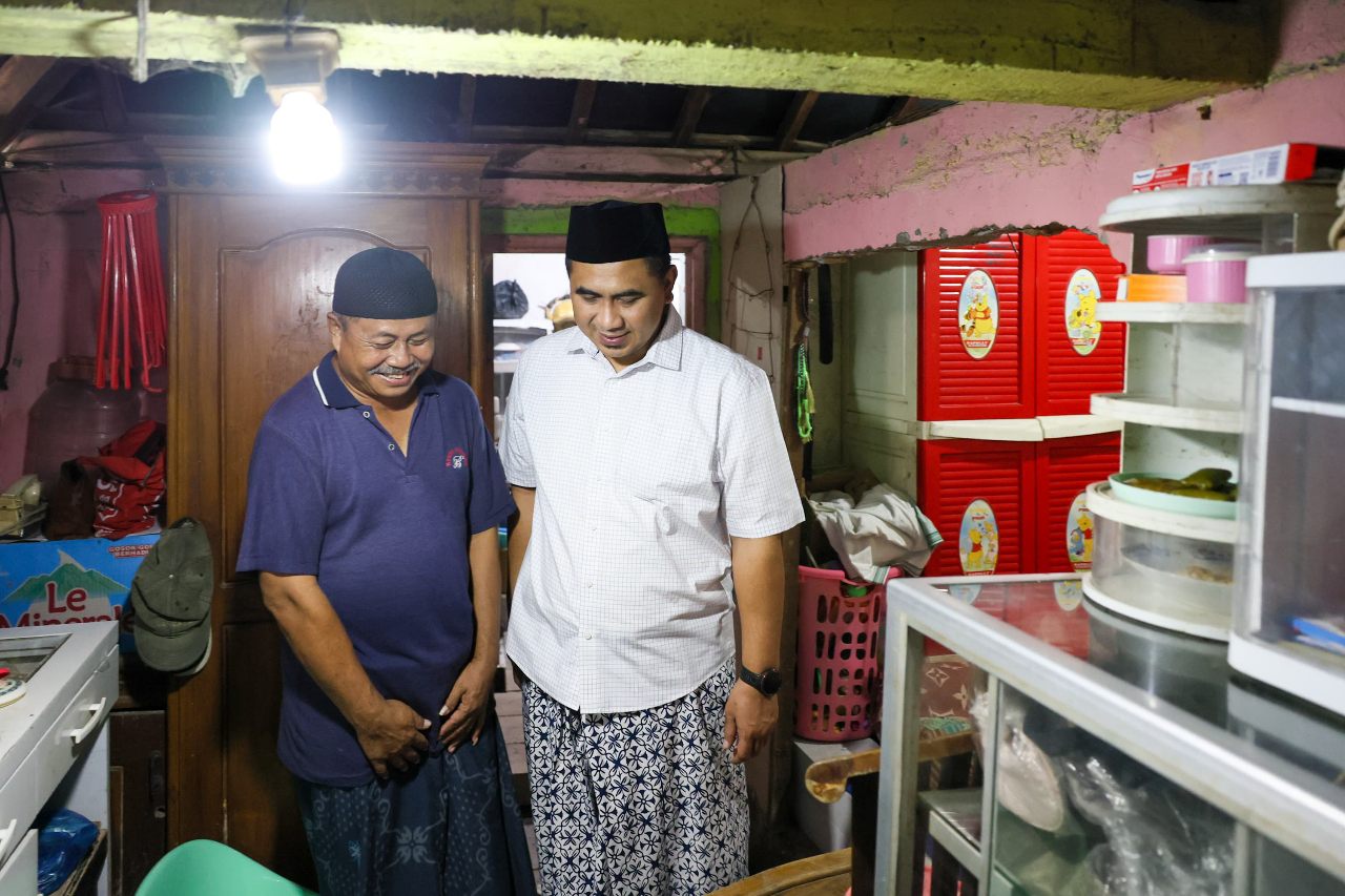 Hidup Berkelindan dengan Rob, Warga Demak Ini Bisa Bernapas Lega Usai Disambangi Taj Yasin