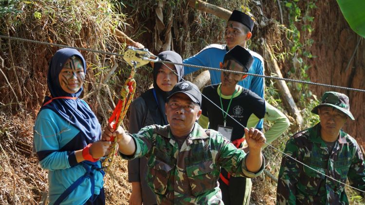Bentuk Mental Disiplin saat MPLS, Ratusan Siswa Baru SMK Ma'arif NU Kajen Digembleng Prajurit TNI
