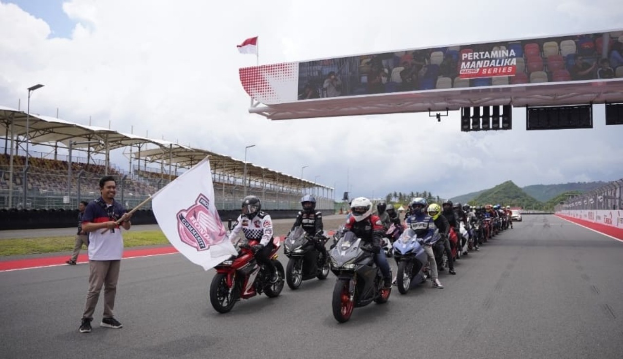 Astra Motor Jateng Ajak 15 Bikers Honda CBR250RR Ikuti Track Day Mandalika 2025