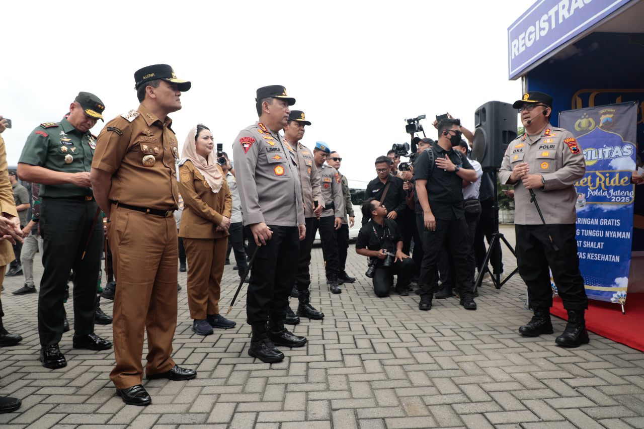 Jelang Mudik Lebaran, Gubernur Jateng Bersama Kapolri Cek Kesiapan Pos Terpadu dan Layanan Valet Ride