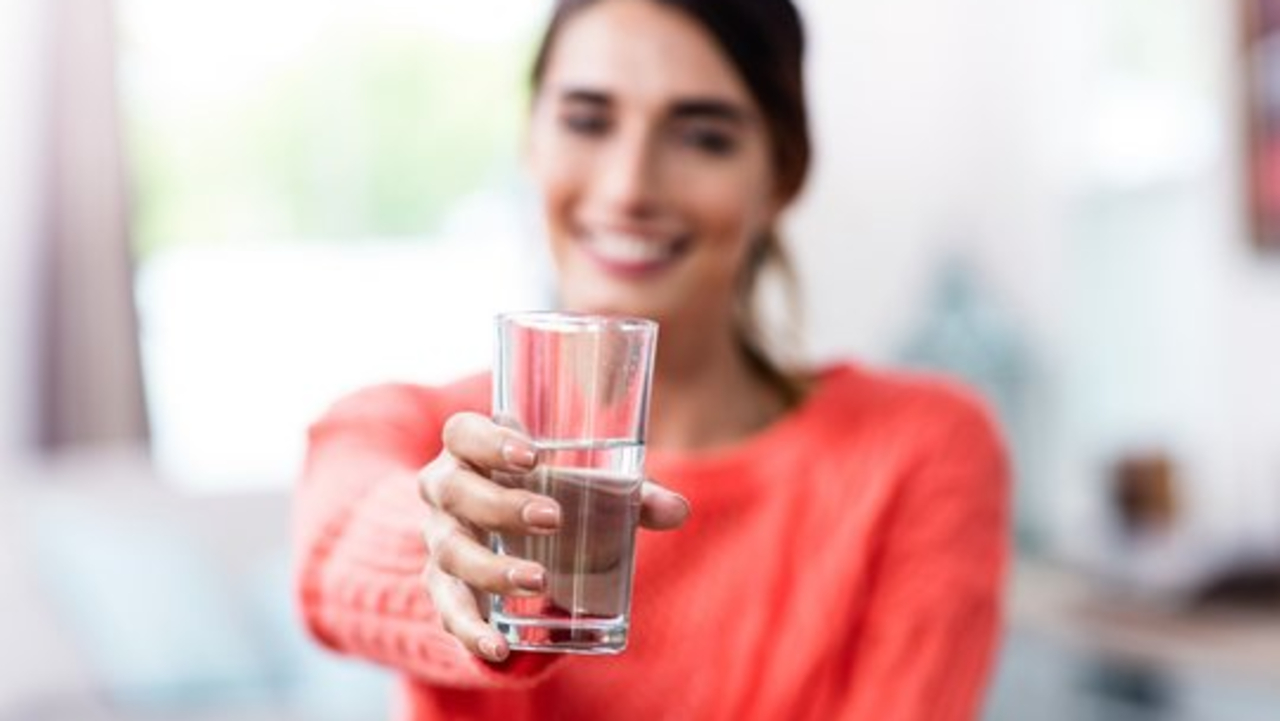 Masih Sering Disepelekan! Ini 5 Manfaat Minum Air Hangat di Pagi Hari