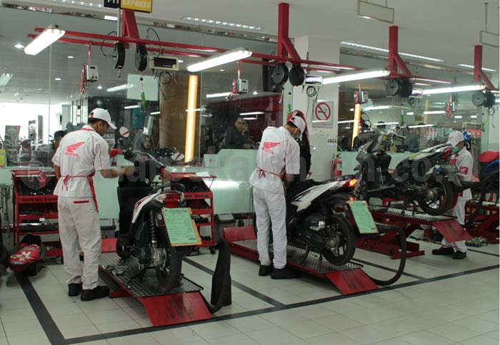 Pengen Cari Takjil saat Ngabuburit, Pastikan Dulu Kondisi Motornya