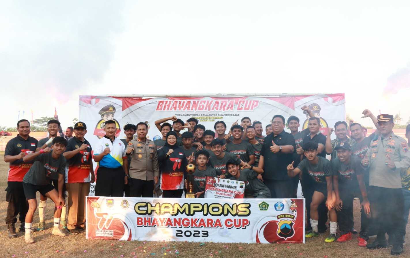 SMA Negeri 1 Bawang Sabet Juara I Turnamen Sepakbola Pelajar Bhayangkara Cup Tingkat Polres Batang