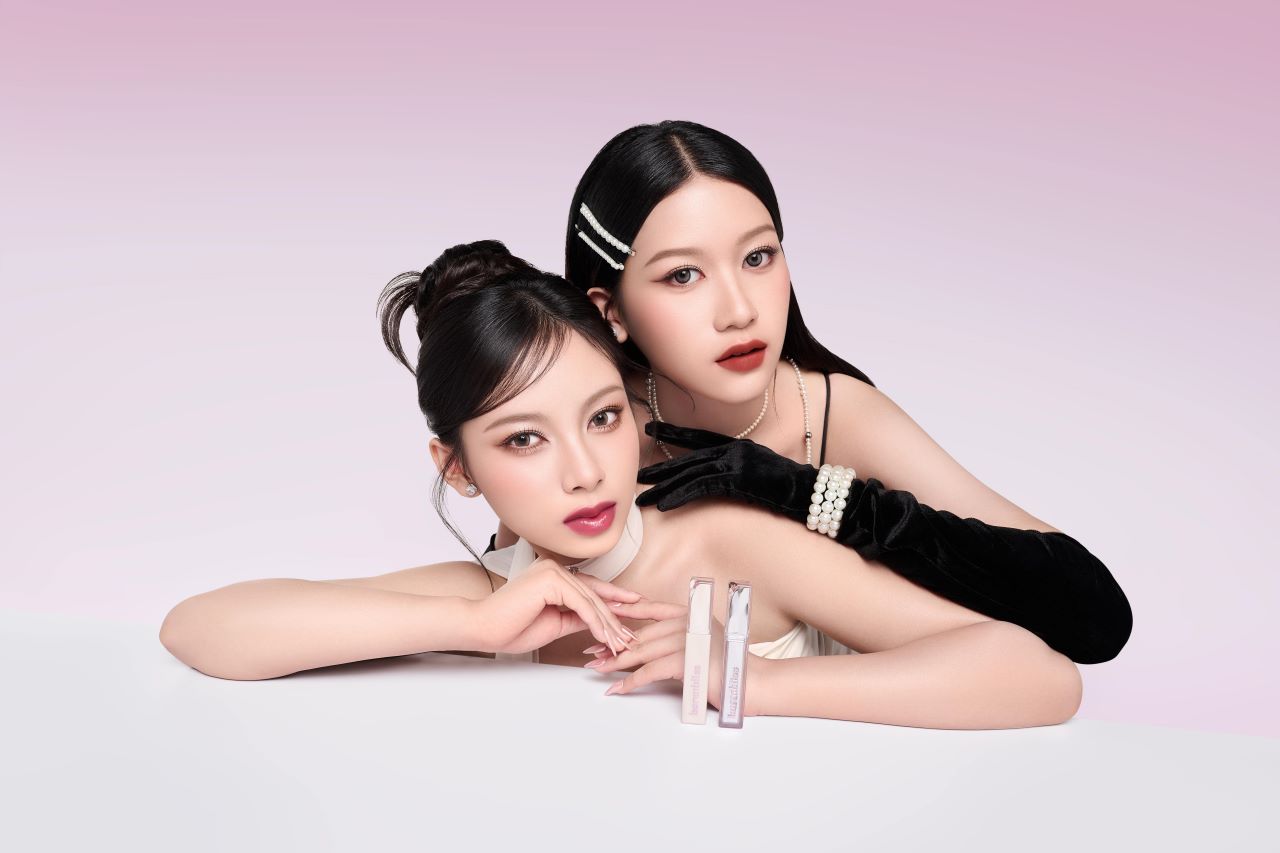 Makeup Flawless Sejak Sentuhan Pertama! Ini Dia Produk BNB barenbliss Terbaru, Ada Aura Mood yang Tahan 36 Jam