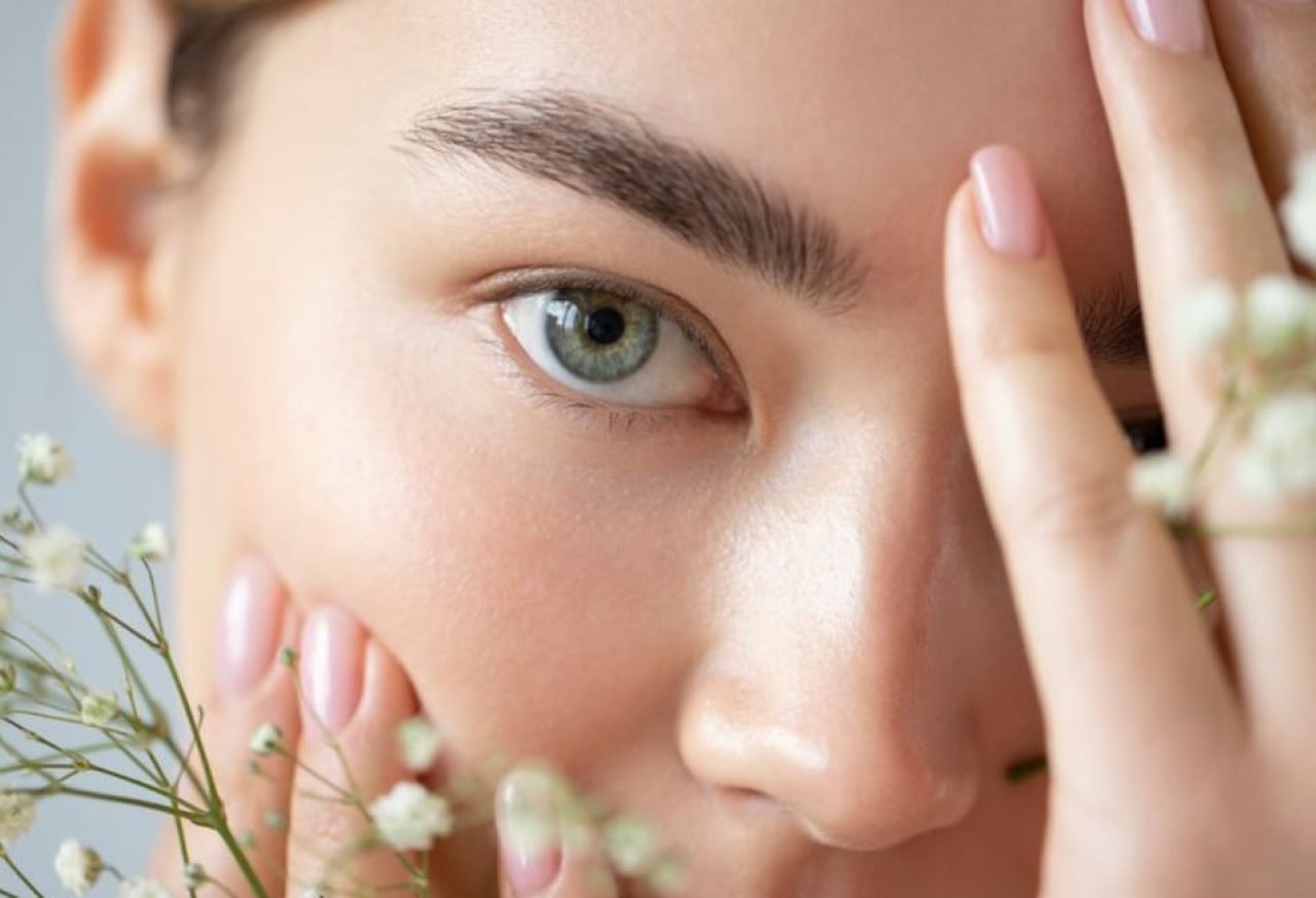 4 Cara Menebalkan Rambut Alis Secara Alami yang Ampuh, Alis jadi Tebal