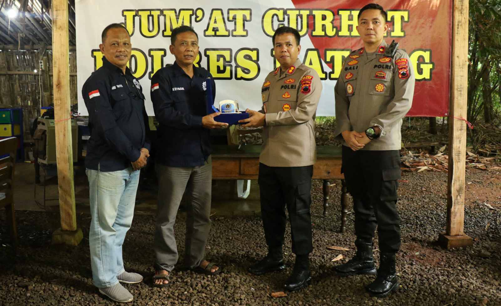 Jumat Curhat, Kapolres Ajak Awak Media Jaga Kondusifitas di Kabupaten Batang 