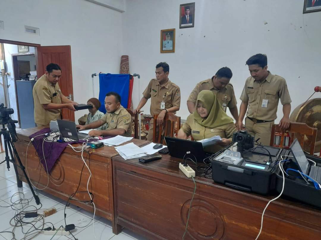 Dispermades Dukcapil Provinsi Jawa Tengah Hadir Langsung Beri Dukungan Program Jemput Bola KTP-EL