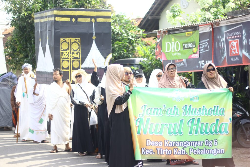 Kirab Budaya Nusantara Meriahkan Persemian Masjid Jami' Karanganyar Tirto
