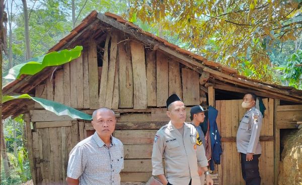 Diduga Himpitan Ekonomi, Buruh di Paninggaran Pekalongan Akhiri Hidup di Kandang Sapi