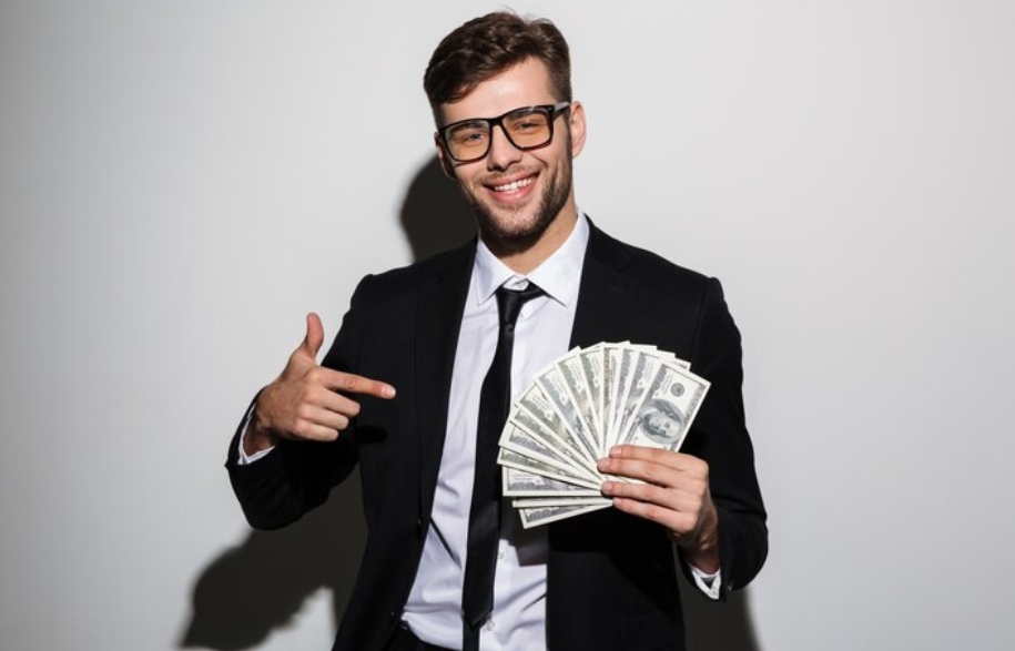 Pantas Selalu Hoki 5 Weton Ini Sering Dikelilingi Keberuntungan Dimanapun Tempatnya, Siapa Tahu Ada Wetonmu