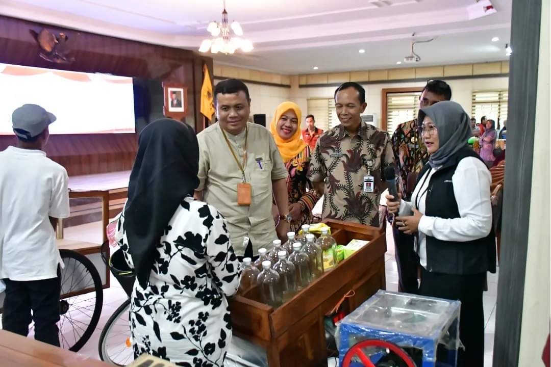 60 Penerima Manfaat di Kabupaten Pekalongan Terima Bantuan Atensi dari Kemensos