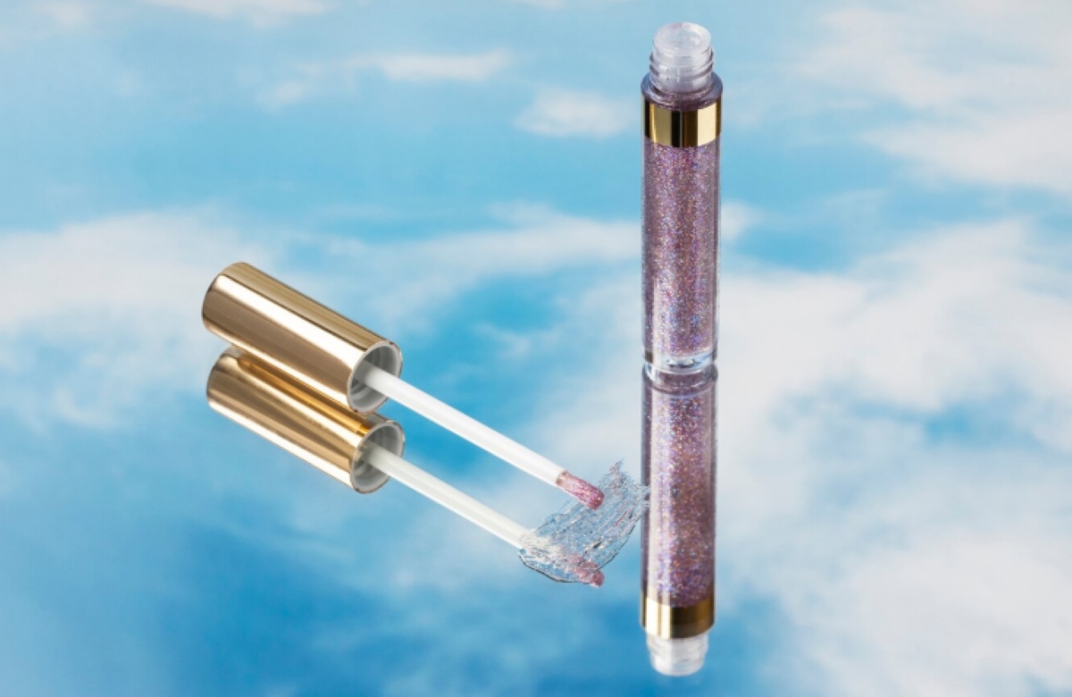 5 Rekomendasi Lip Gloss Dijamin Nggak Bikin Kering Bibir 