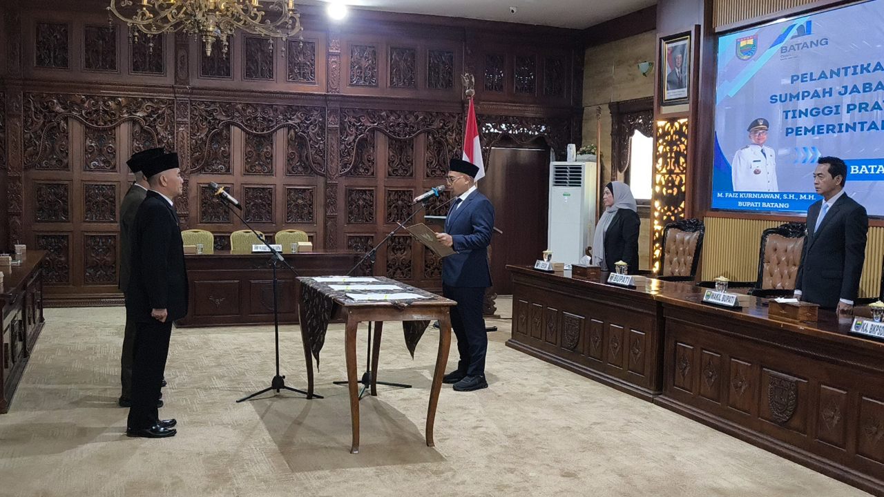 Bupati Faiz Lantik 3 Budi Jadi Kepala OPD di Lingkungan Pemkab Batang