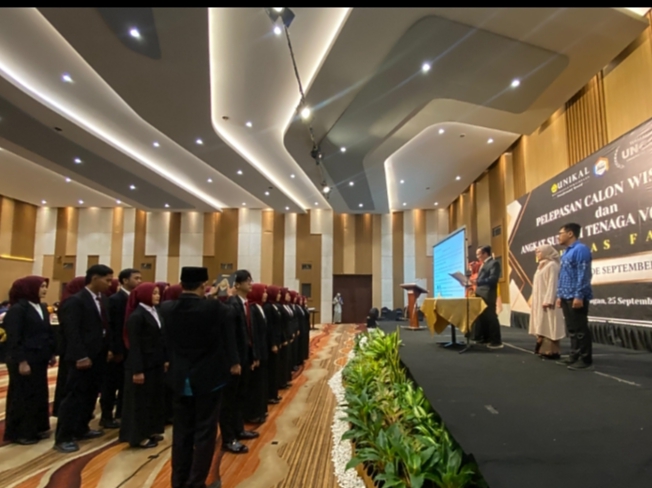 Fakultas Farmasi Unikal Lepas 80 Calon Wisudawan, Siap Terjun ke Dunia Kerja