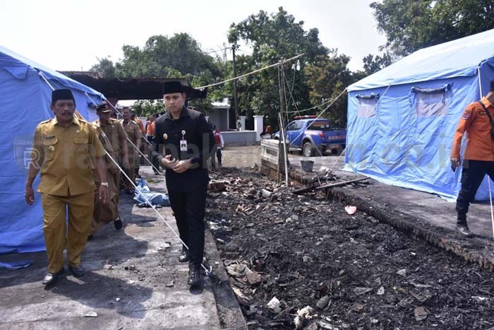 Kolaborasi Perbaiki Rumah Warga yang Kebakaran