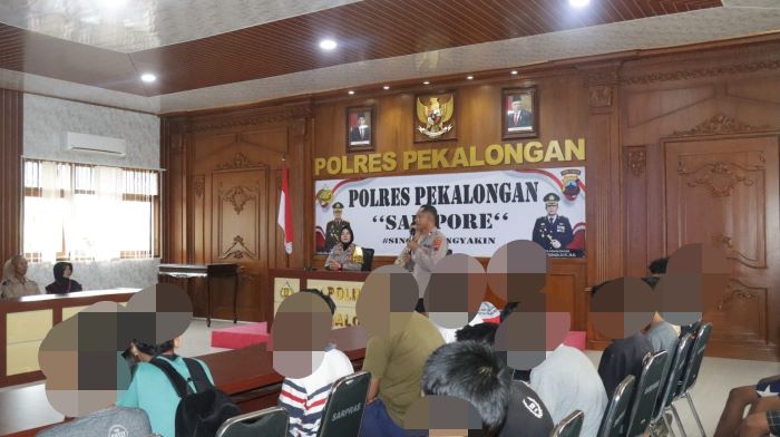 Miris! Anak-anak SMP di Kabupaten Pekalongan Tawuran Pakai Samurai, Polisi Amankan 18 Anak