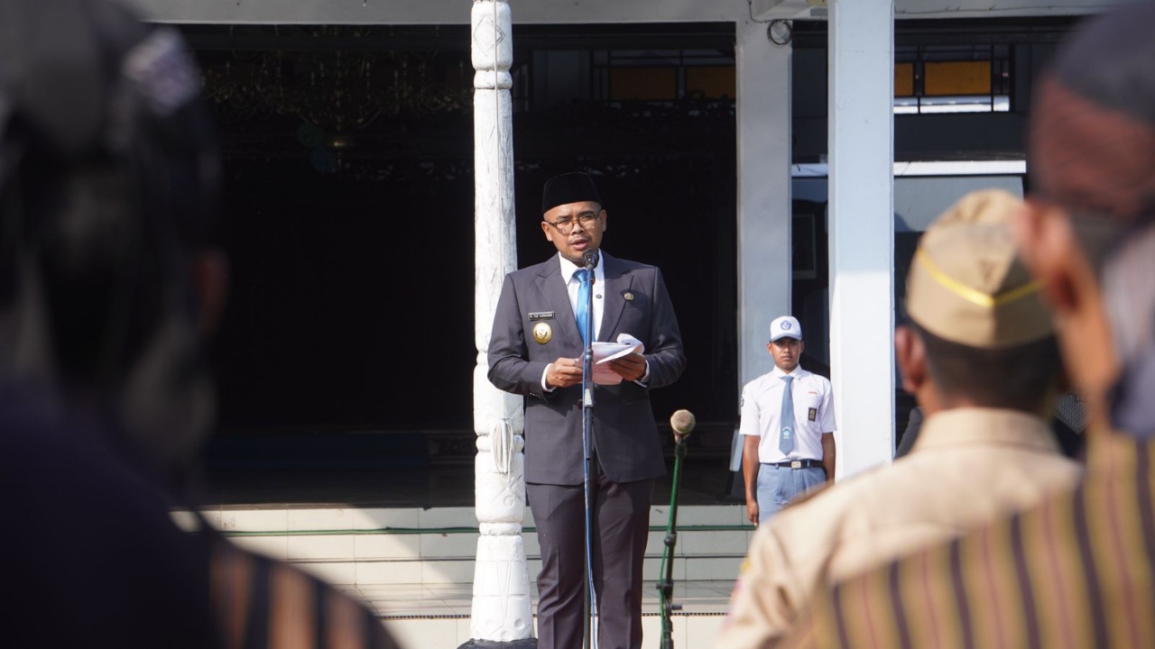 Ribuan Anak di Batang Putus Sekolah, Bupati Siapkan Program Paket C dan Lomba Antar Desa