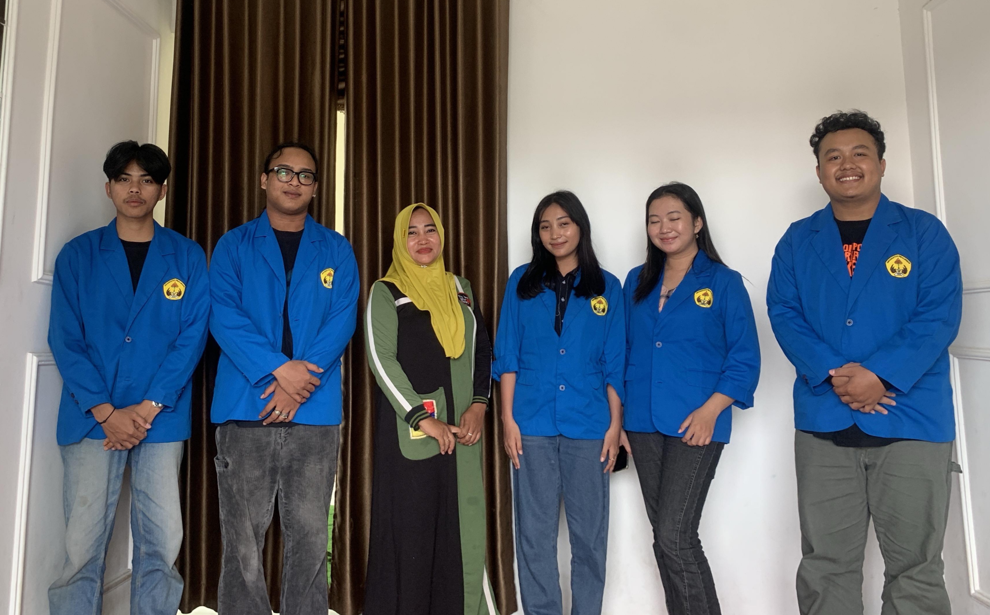 Mahasiswa Unikal Bantu Optimalkan Digital Marketing UKM Dapur Diana Melalui Media Sosial Whatsapp dan Facebook