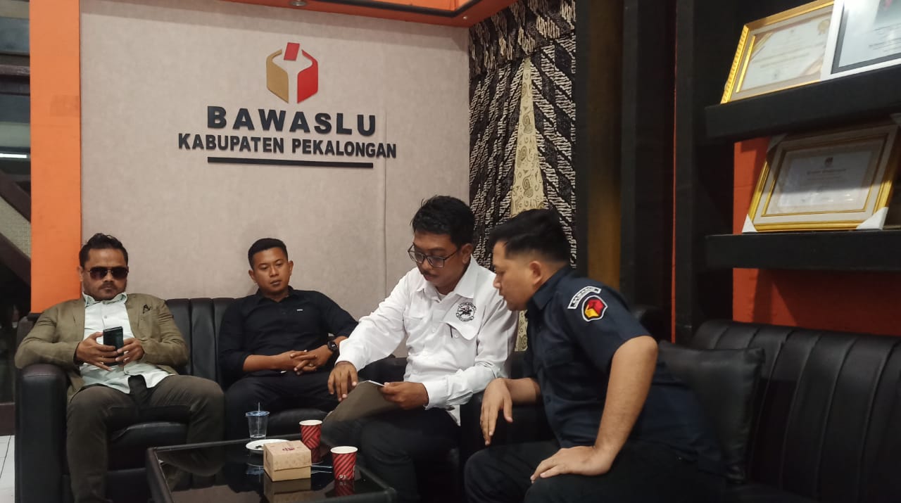 4 Kades dan 1 Perangkat Desa Dilaporkan ke Bawaslu Kabupaten Pekalongan, Melanggar Kode Etik Dalam Pemilu 2024