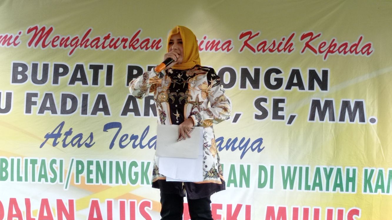 Bupati Pekalongan Fadia Arafiq Resmikan Peningkatan Ruas Jalan TPI - Wonokerto