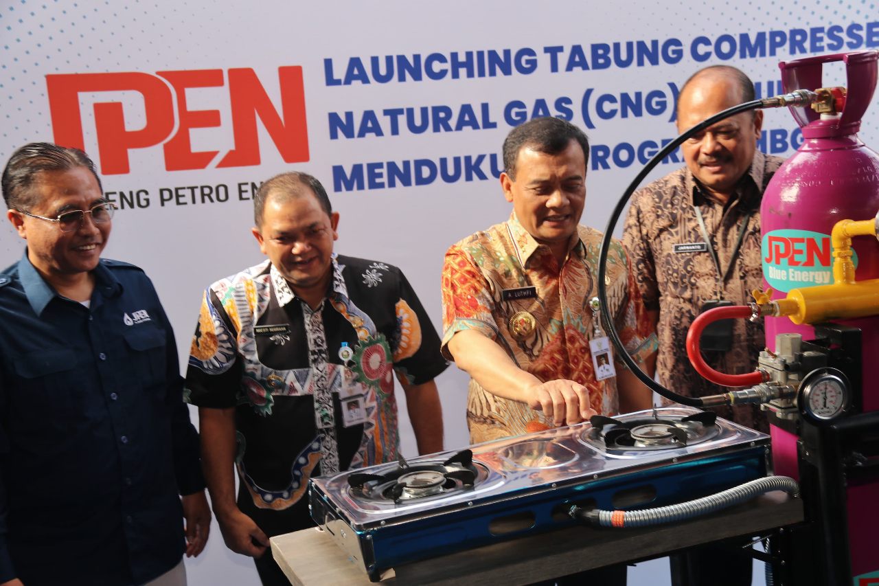 Lebih Murah, Ahmad Luthfi Dorong Dapur MBG dan Rumah Tangga Gunakan CNG