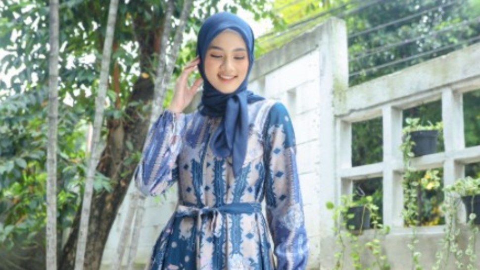 Varian Baju Gamis Kombinasi Batik yang Mempesona dan Terkeren Saat ini