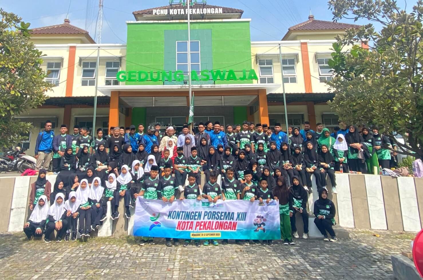 LP Ma'arif NU Kota Pekalongan Berangkatkan 121 Atlet dan 62 Ofisial ke Porsema XIII Jateng di Wonosobo