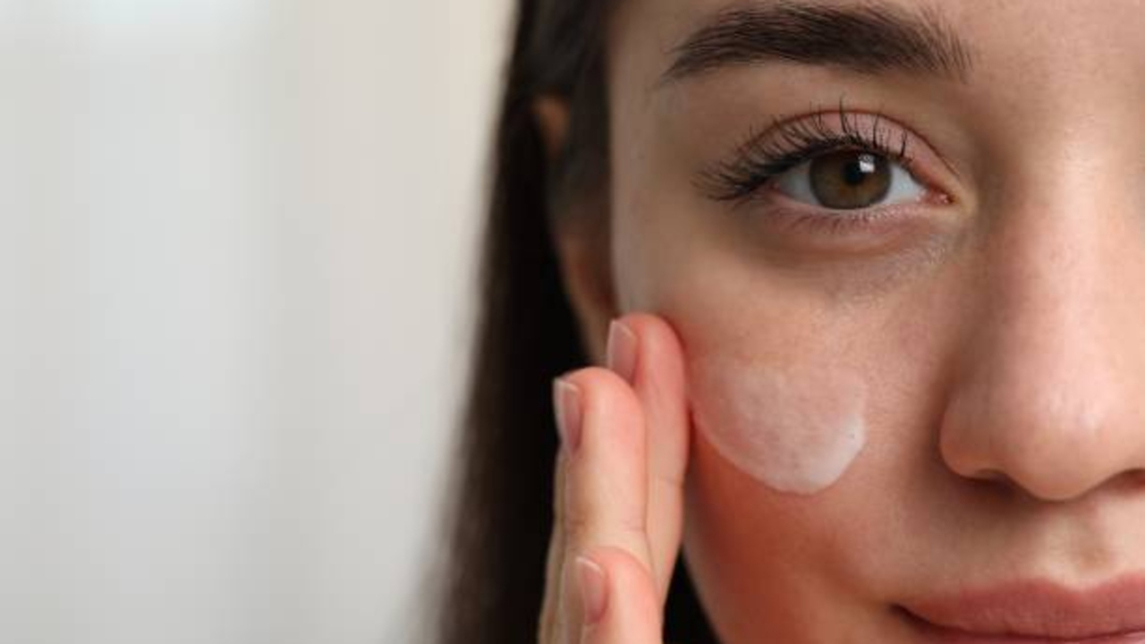 5 Sunscreen yang Mengandung Salicylic Acid untuk Kulit Berminyak dan Berjerawat